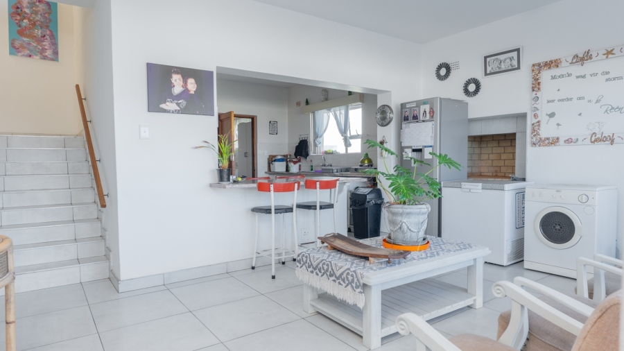 7 Bedroom Property for Sale in Struisbaai Western Cape